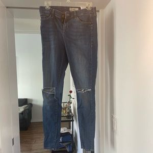 Top Shop Leigh high waisted distressed knee skinny jeans